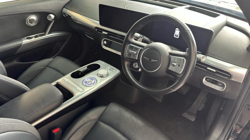 Genesis GV60 Photo cohere-199a22f0b3374db69aad7257f5f4ef623a427131.jpg