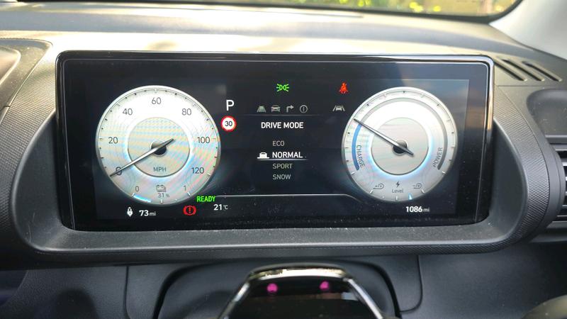 Hyundai INSTER Photo cohere-19c3ee1dd04197fd78b02baeaa47b0c673763414.jpg
