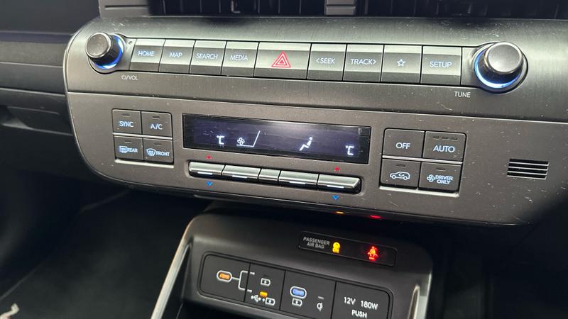 Hyundai KONA Photo cohere-19cbb3646351930d4cc97ec473002a94ff4cfc1a.jpg