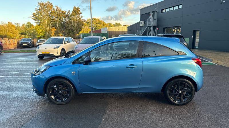 Vauxhall Corsa Photo cohere-19d017b6982570b65c6a54691cbe59e4cda4ee1a.jpg
