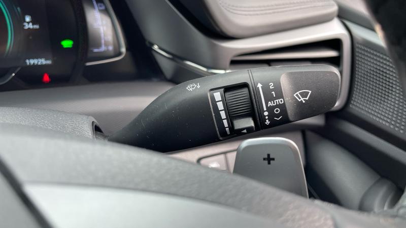 Hyundai IONIQ Photo cohere-19e17eedaeca92464f3c44697ff809a2d3918a12.jpg