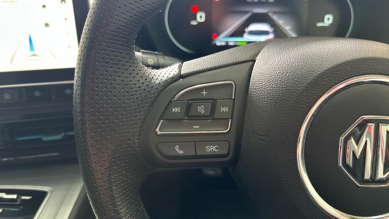 MG MG5 Photo cohere-1a6226107d2bd13f842df53ac05c95b597aab9db.jpg