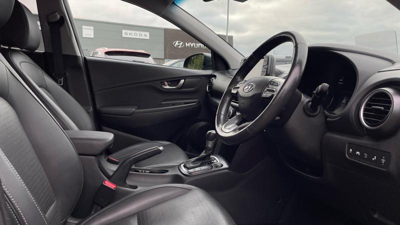 Hyundai KONA Photo cohere-1a716802c7f5a38f67e9b27074ad5ad61436cd91.jpg