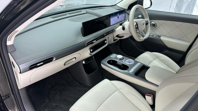 Genesis GV60 Photo cohere-1a916b9eed0164e5159093816dc4f58fa74648fe.jpg