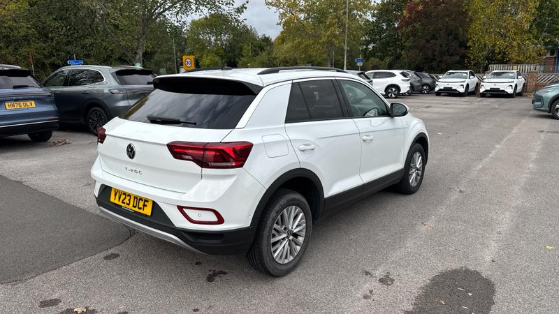 Volkswagen T-Roc Photo cohere-1ad10cbdb0fea158cf28dfb46aab59f58c919459.jpg