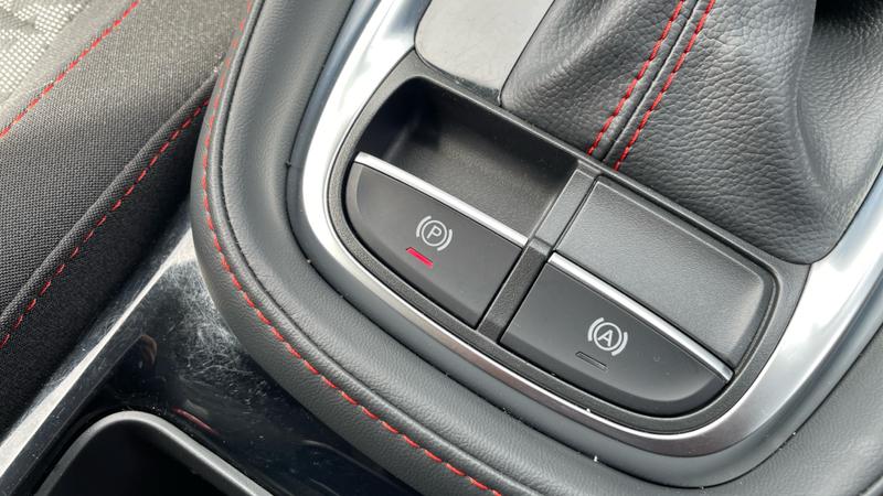 MG ZS Photo cohere-1ae922469a7760c7a7a3e2e5a4c9c03204bdd543.jpg