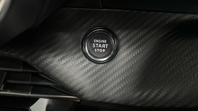 Peugeot 208 Photo cohere-1b585c63b8c500c4a45fbfa969290c54da2ab672.jpg