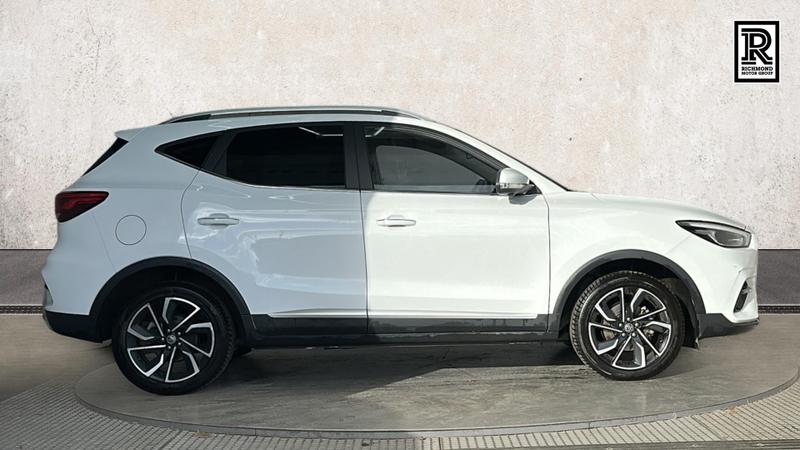 MG ZS Photo cohere-1b9d1f4a8753f65cad2c8b06c80978abae565045.jpg