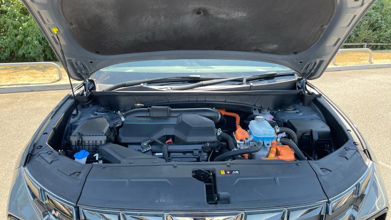 Hyundai TUCSON Photo cohere-1bf13facac9c8a2f390dd44c53b89e1a001d5953.jpg