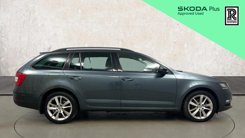 Skoda OCTAVIA Photo cohere-1bfdfb2fd0effa26dcd47f8ab919b97972aadbd0.jpg