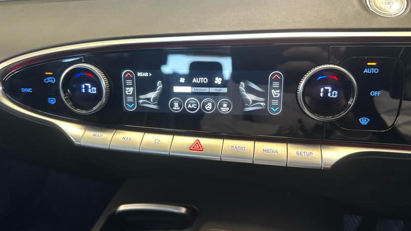 Genesis GV70 Photo cohere-1c557231d010ebd0127d7d523f88dfa29eb74a75.jpg