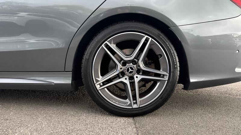 Mercedes-Benz C Class Photo cohere-1c6d15d1084f2191084758c103c77969b02e848c.jpg
