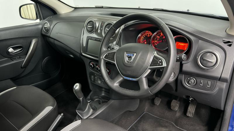 Dacia SANDERO STEPWAY Photo cohere-1ce4324cfc8f124cb021ae4d70af5f148595a1a6.jpg