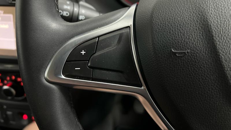 Dacia SANDERO STEPWAY Photo cohere-1ceea1007130e6a8a76d6bd71b4a329bf6fedf21.jpg