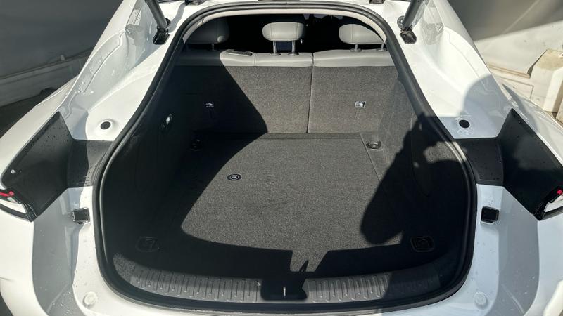 MG MG IM5 SM Photo cohere-1cf5691f85dd96d9863241f4d2731926f2a4fa2a.jpg