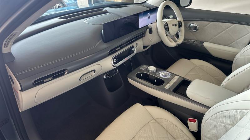 Genesis GV60 Photo cohere-1cfba16b7ddbc3994fa9ed78c7d42687c48f0acf.jpg