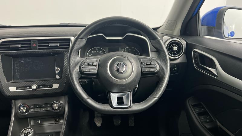 MG ZS Photo cohere-1d942a2106b052a7da013ae86fb5f5c6d13e4bb9.jpg