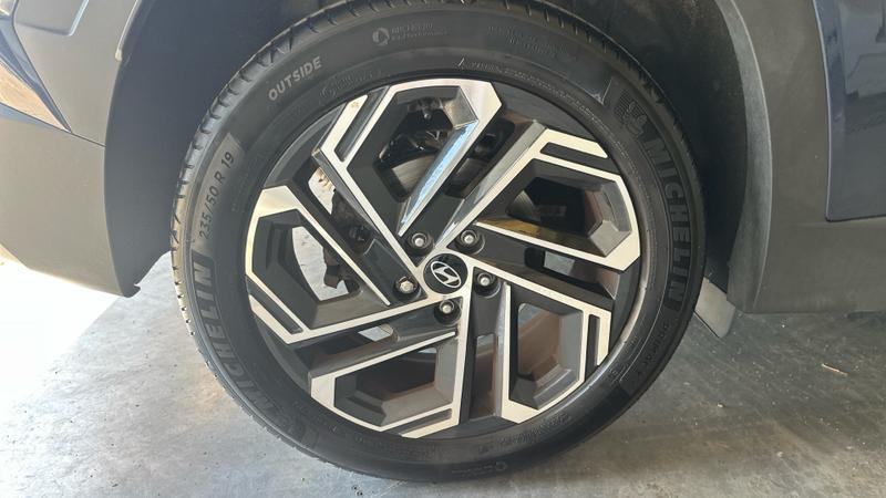 Hyundai TUCSON Photo cohere-1e8069bf7c1cd4e594082f555e3e5766f2ded202.jpg
