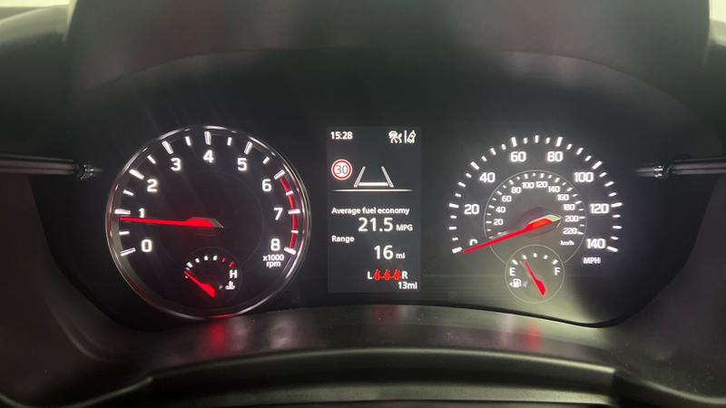 Suzuki SWIFT Photo cohere-1f240f5de7d44bb5e52e0e25960630bddd8c3b44.jpg