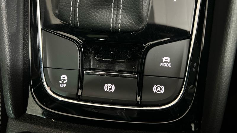 Skoda KAROQ Photo cohere-1f4b59a9596452a352d4bd3155810137154b3972.jpg
