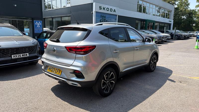 MG ZS Photo cohere-204e9125b9287a6663f7737adc850f4a84407d24.jpg