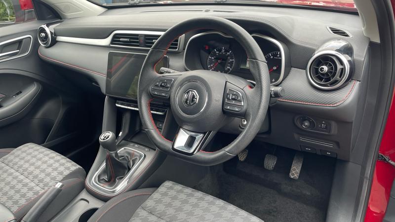 MG ZS Photo cohere-2053d230b7d30e663679e60005cb9af42cb74655.jpg