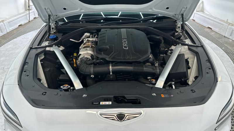 Genesis G70 Photo cohere-20e21a49140f342762d2b82c901fcd331c199cd2.jpg