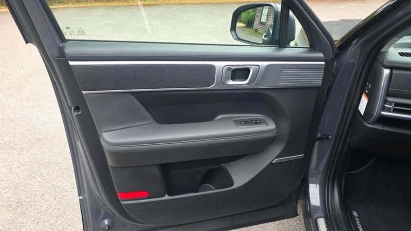 Hyundai Santa Fe Photo cohere-21ff1dcd610501dbac8644f167e38eaed919d8ae.jpg