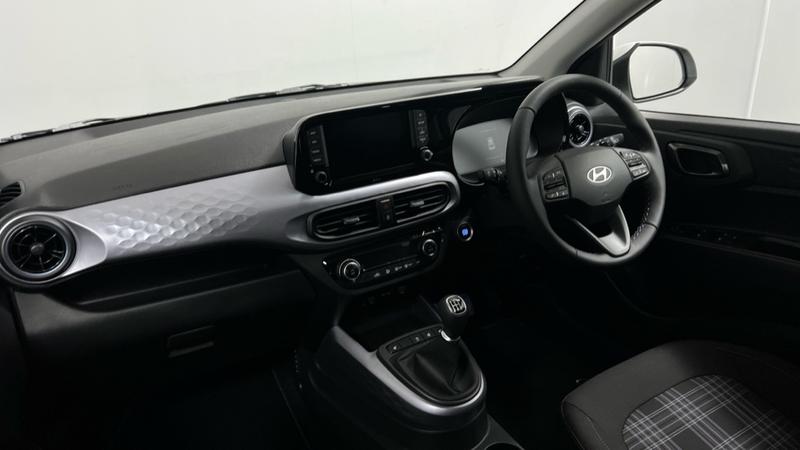 Hyundai i10 Photo cohere-23309d0a47317ab2ad583e6d07fb69489a8b277f.jpg