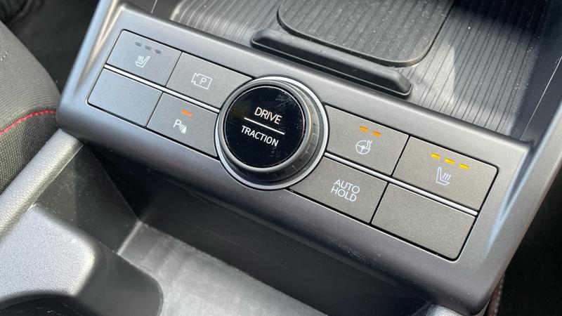 Hyundai KONA Photo cohere-233161775e114425b44e0fe42cc6f96c8bb8197b.jpg