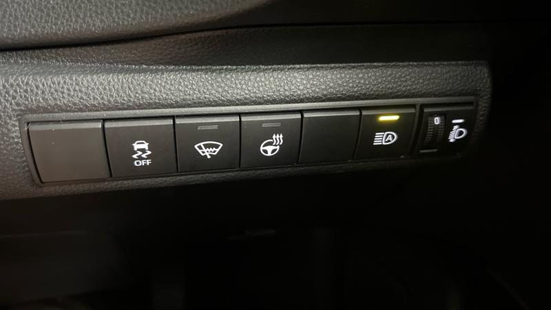 Suzuki Swace Photo cohere-2364ac2fff24aa18c308b8b92526dabcb168ef02.jpg