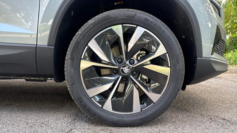 Skoda KAROQ Photo cohere-23f0ecc9cd4f3af7b5e995e973d07a0c9f0f24ba.jpg