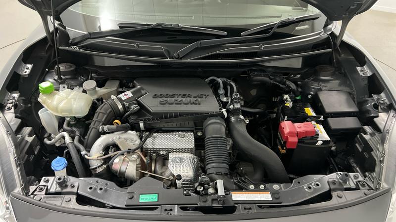 Suzuki SWIFT Photo cohere-2432c12bb48f75d593bb8c8df04aca448a099a25.jpg
