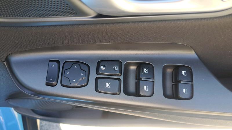Hyundai KONA Photo cohere-2432cfa5eb9442c0b3b4a844004ce39ce2c13d56.jpg