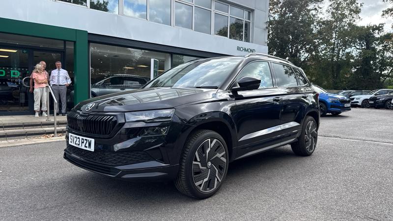 Skoda KAROQ Photo cohere-24377e006738e2b8eac04c13d5bf41a21697dd82.jpg