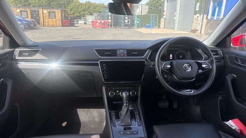 Skoda SUPERB Photo cohere-2485508562aa494a1c897d0935ea48c24902f67a.jpg
