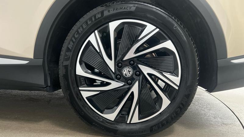 MG MGS6 EV Photo cohere-2581444e910926a0fcc07b96270a13fbf384f9de.jpg