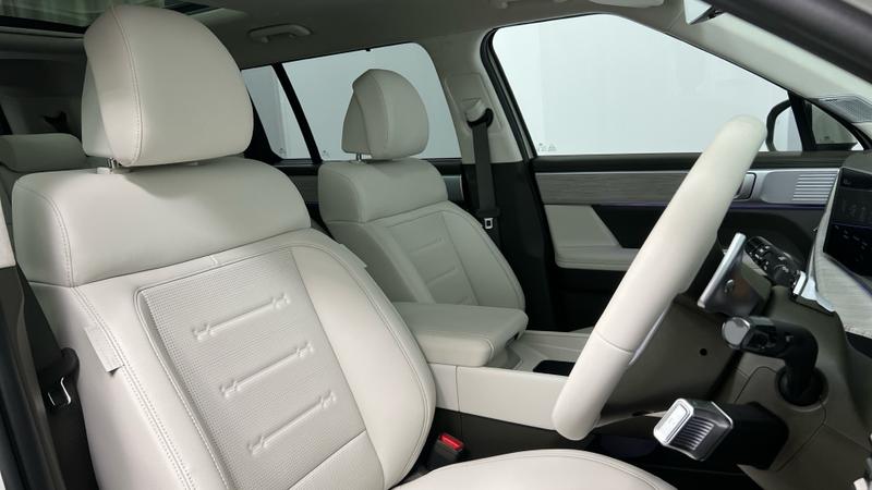 Hyundai santa fe Photo cohere-26156b6e22f3921883a034a9f131d132ac1b5e88.jpg
