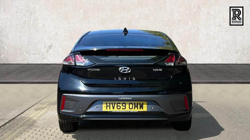 Hyundai IONIQ Photo cohere-267f01743e2affcf34d9191a6ca65dda9f32bcc0.jpg