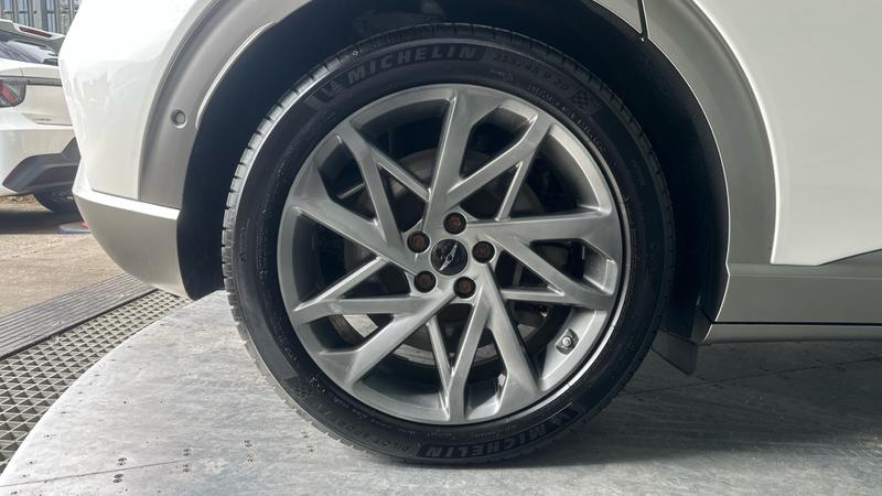 Genesis GV60 Photo cohere-2696add06caf3624b58848fbfc189c94f90a9ace.jpg