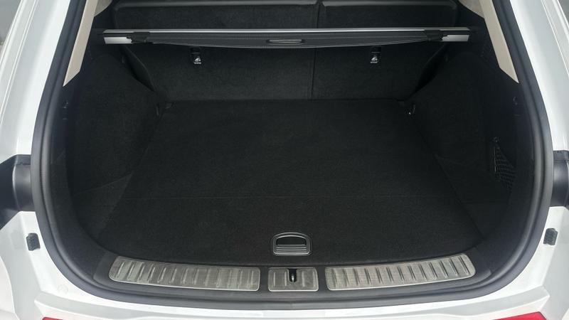 Genesis GV70 Photo cohere-26b1509c44a657944d7374e10a99642c7a38f2f6.jpg