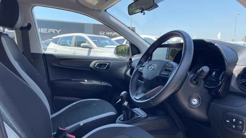 Hyundai i10 Photo cohere-285aa5ae2ffcda264925f9db54f0f957805e4042.jpg