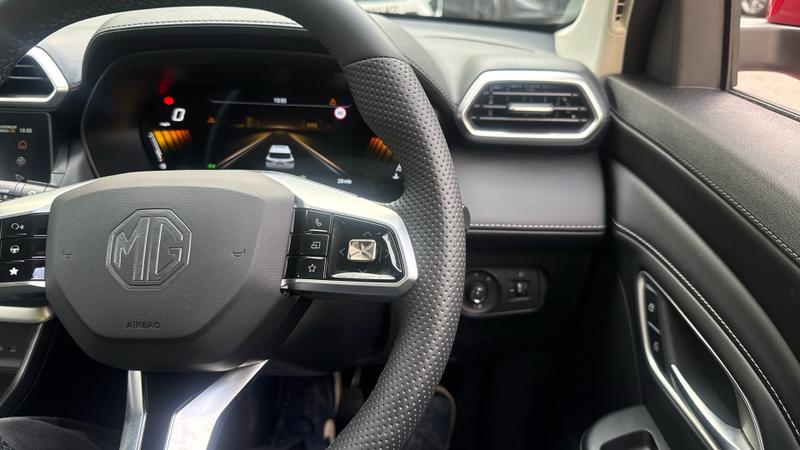 MG ZS Hybrid+ Photo cohere-2978f0a60b3c03c25d65aef68740c7d531250d57.jpg