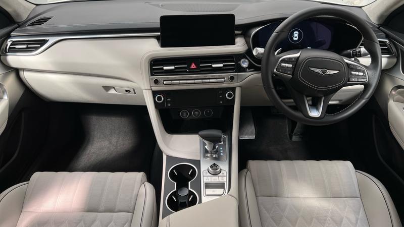 Genesis G70 Photo cohere-2a025d6e42b79ca5ca17cde47b9eafe6a8140247.jpg