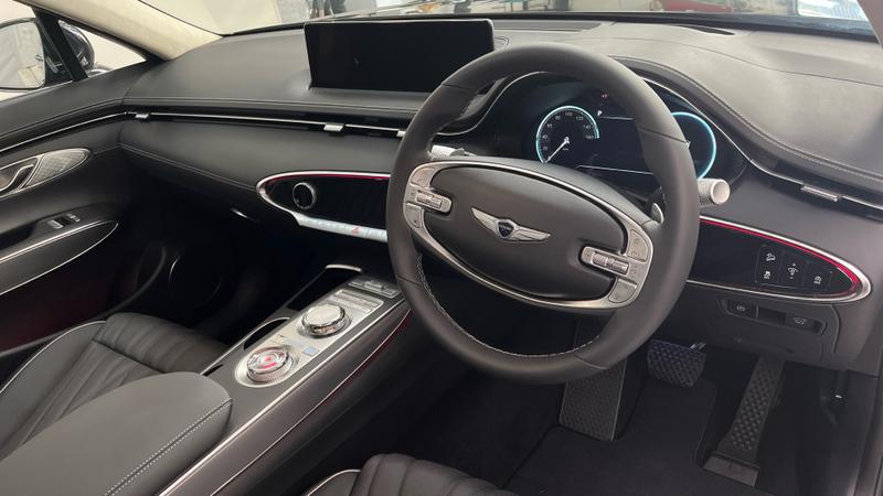 Genesis GV70 Photo cohere-2a6b57129e1f2885daac4aa9b3f8a8a0e966d866.jpg