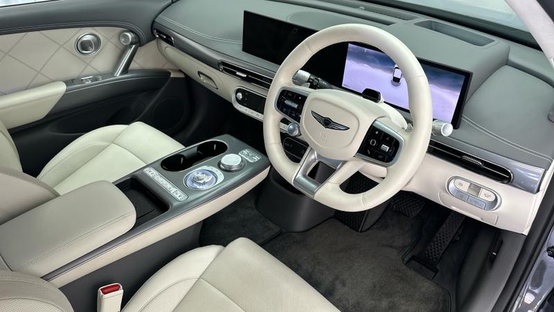 Genesis GV60 Photo cohere-2b76132ee46b9e046437615c055fe1cf91fcde9e.jpg