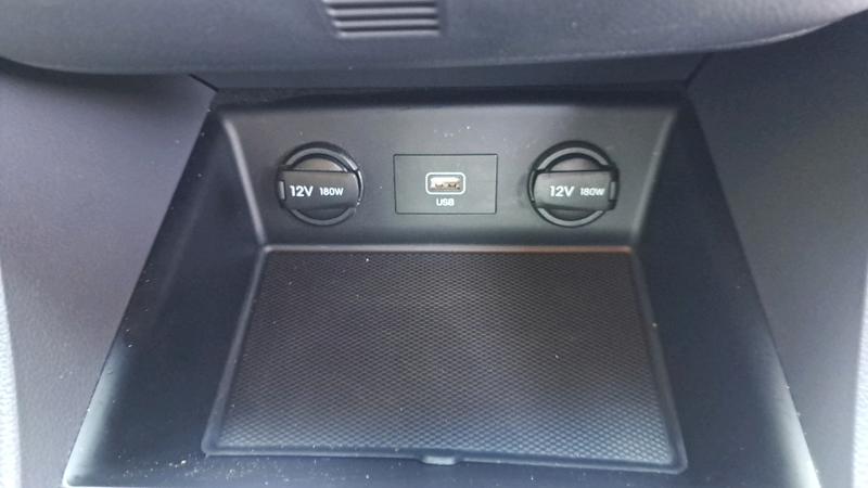 Hyundai IONIQ Photo cohere-2c53255289768e967e163cd84040ccbd73bbc1f0.jpg