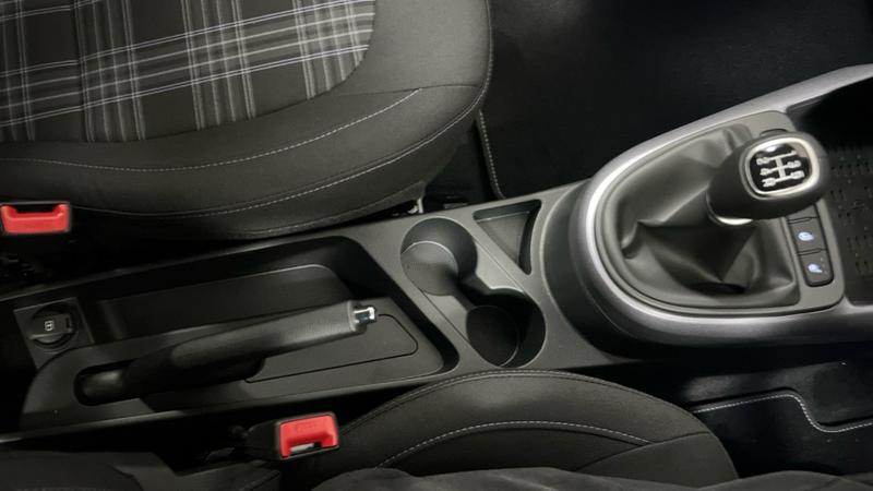 Hyundai i10 Photo cohere-2c6e81a1a3c503147a33a715f2ced56428ef455f.jpg