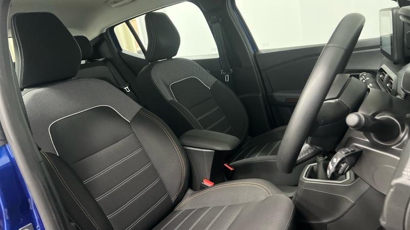 Dacia SANDERO STEPWAY Photo cohere-2d4c21a7d62901641a28029416e0092cfbbd71d3.jpg