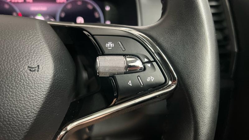 Skoda KAROQ Photo cohere-2de6f937dd9863729d5045093caee514d62415d9.jpg